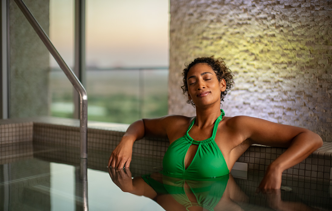 1100X700 Spa Jacuzzi