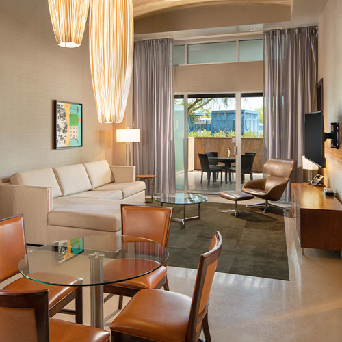 06 Tsr 2 Bay Suite Sunset