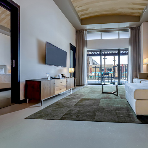 1120X640 Premium Poolside 1